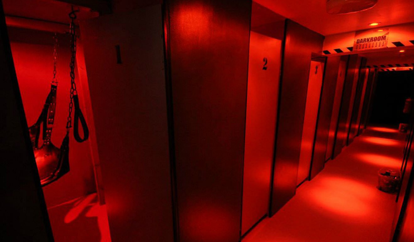 Brighton-Sauna-darkroom