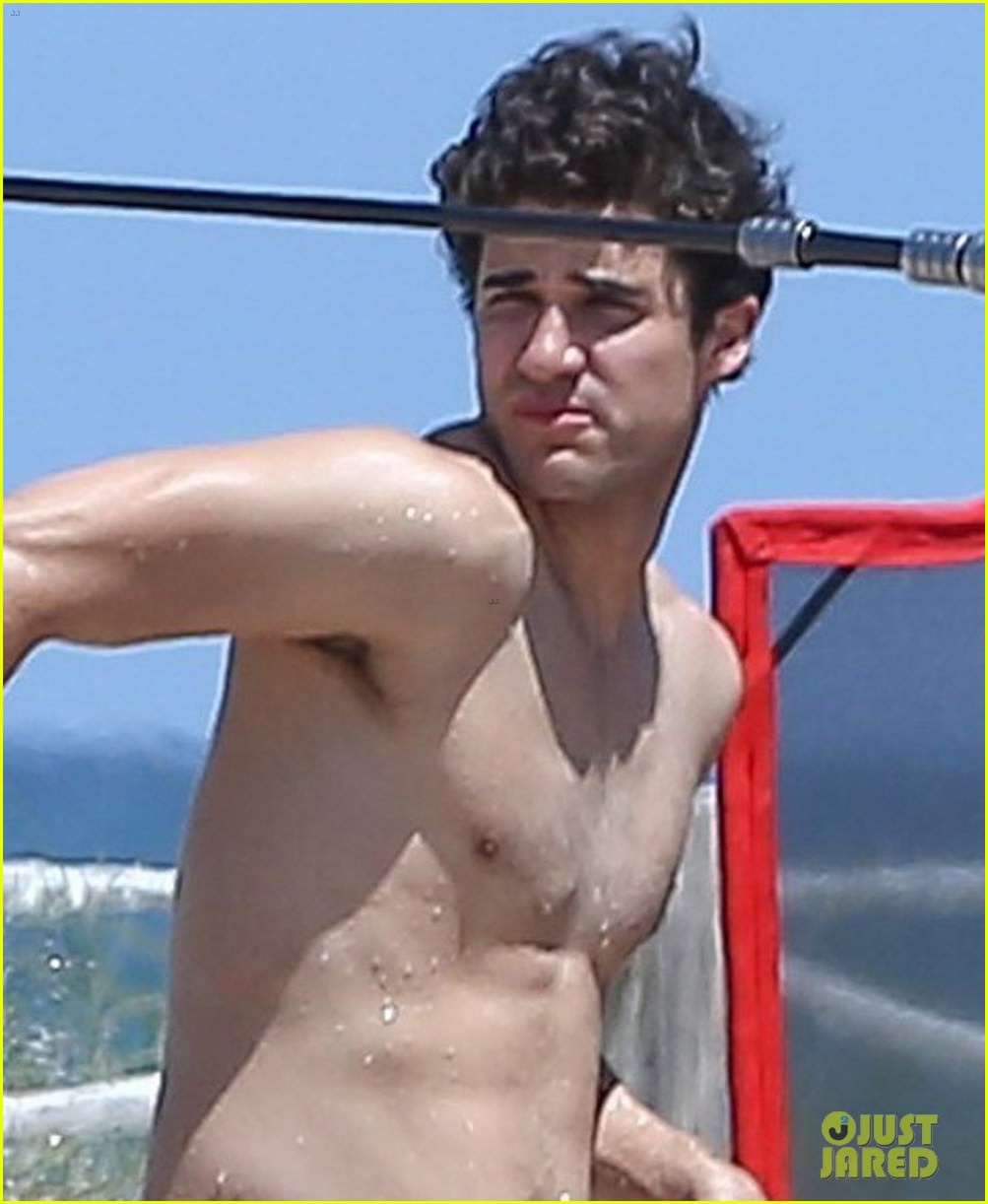 darren-criss-showers-in-a-speedo-on-set-for-versace-09