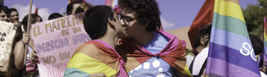 Diversity Month in the colors of LGBT people. LGBT is an acronym designating collectively to lesbian, gay, bisexual and transgender people . Las letras del cartel Montevideo - Colores de la diversidad. Mes de la Diversidad con los colores de las personas LGBT. LGBT son las siglas que designan colectivamente a Lesbianas, Gays, Bisexuales y personas Transgénero. Pocitos, Montevideo, Uruguay.