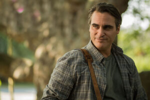 Joaquin Phoenix y Danny Ramírez (Top Gun) serán amantes en próxima ...