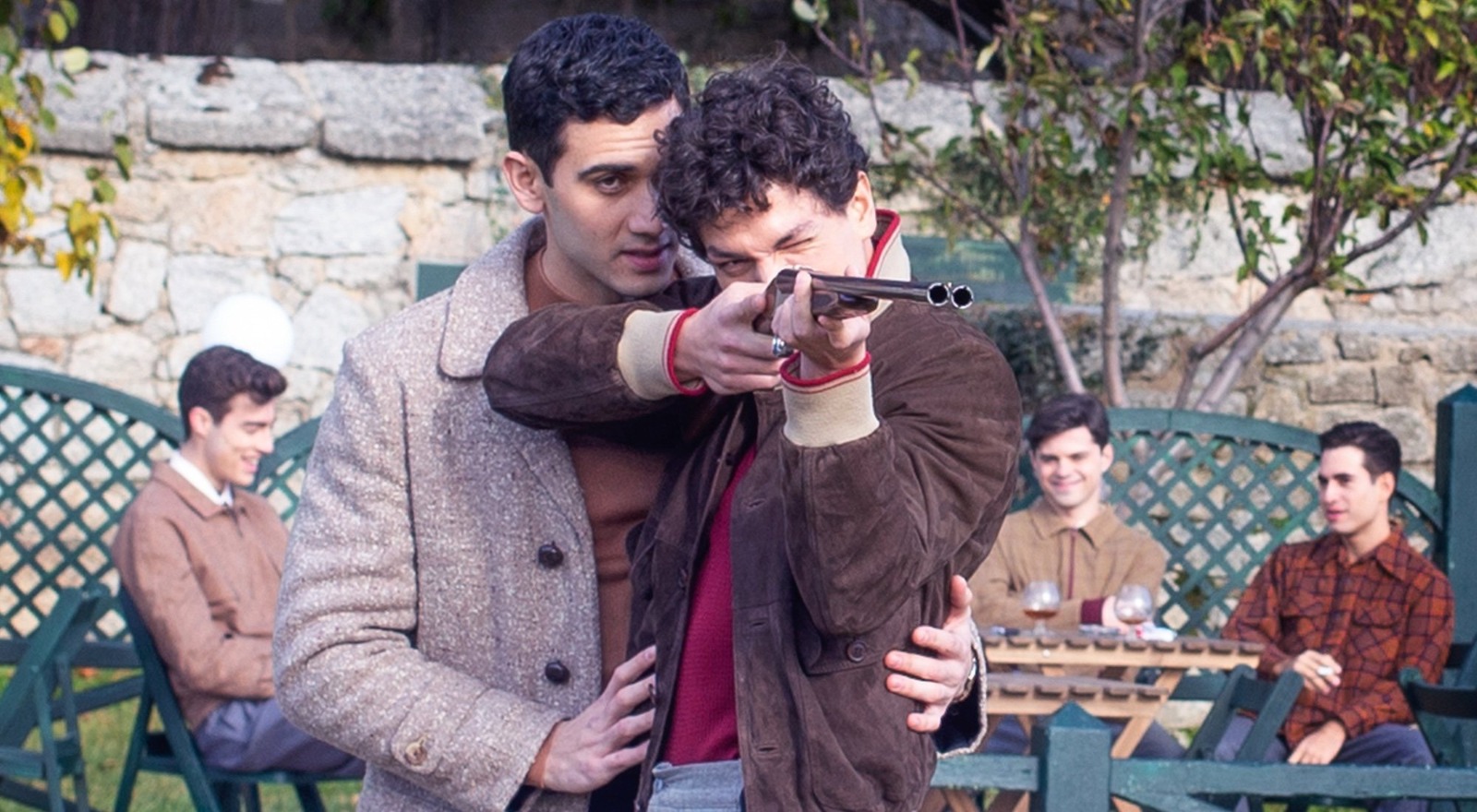 Alguien tiene Que Morir LGBTQ Gay Historia