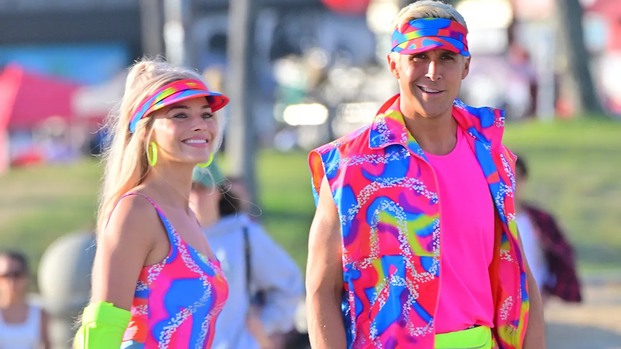 Margot Robbie Ryan Reynolds Oscars