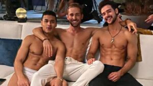 Perfil Falso S1 (L to R)Felipe Lodoño, Julián Cerati, Mauricio Henao, in Perfil Falso S1. Courtesy of Netflix