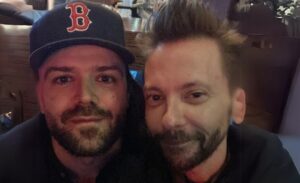 Los actores sobrenaturales DJ Qualls y Ty Olsson están comprometidos
